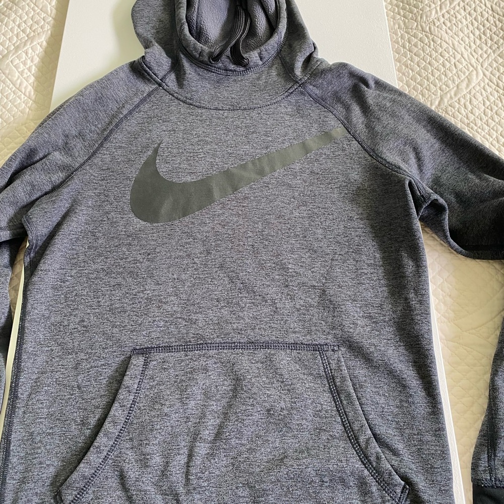 Nike Therma Fit Pullover - Picture 4 of 5